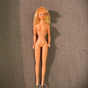 Vintage Clone Barbie Doll: Hong Kong
